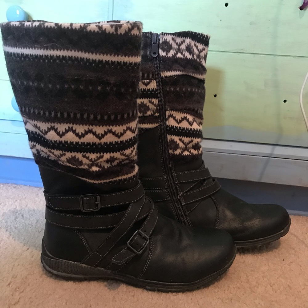 - Beeko Boots